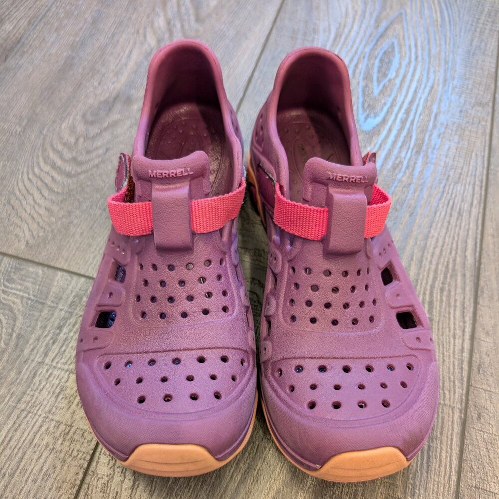 Merrell Girls Water Shoes Size 3 Purple Slip-On Outdoor / River Shoes